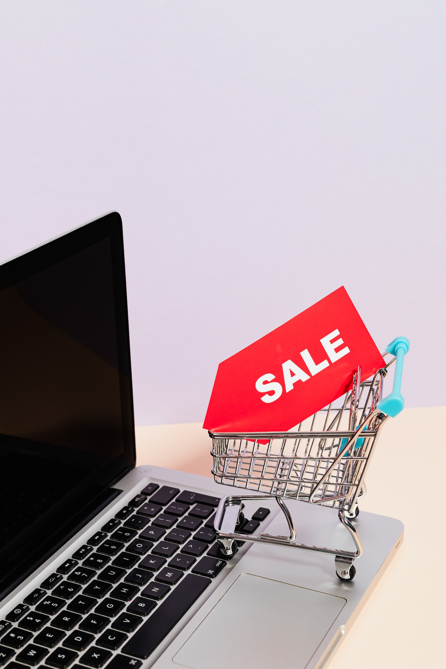 holiday-discount-elle-marketing-and-events Last-Minute Holiday Marketing Ideas That Will Save Your Season