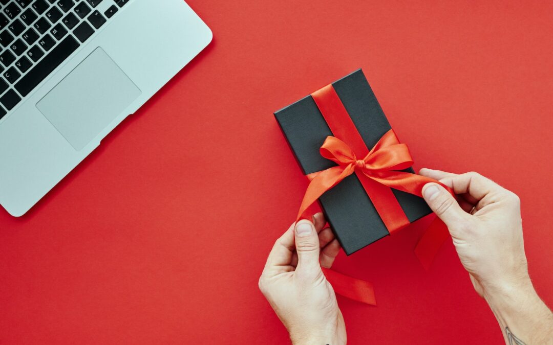 Last-Minute Holiday Marketing Ideas That Will Save Your Season